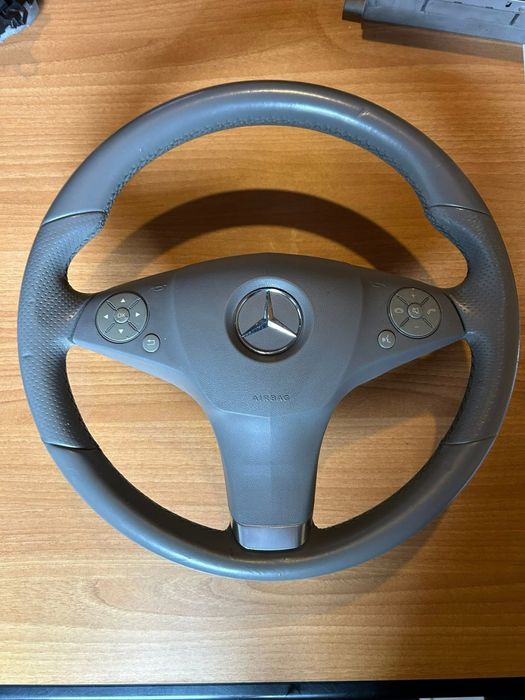 Vand volan AMG PENTRU Mercedes