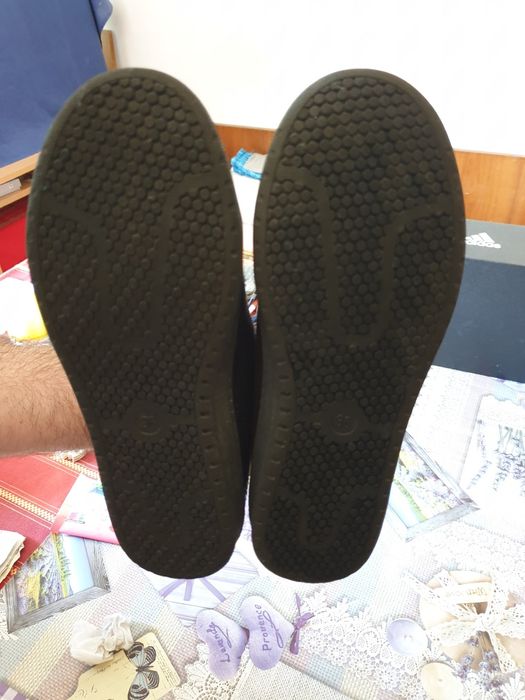 Дамски обувки номер 36 неразличими от нови