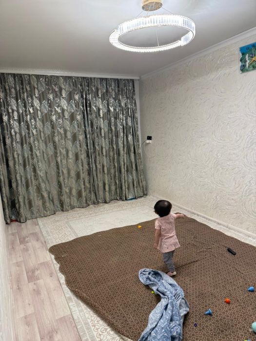 Продам двух комнатную квартиру