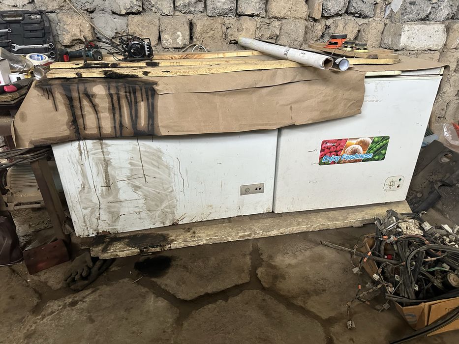 Продам холодильник