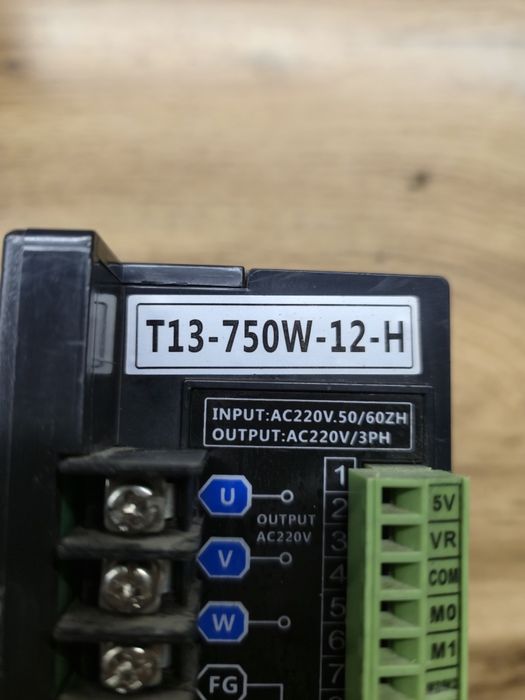 Частотный преобразователь 750 ватт