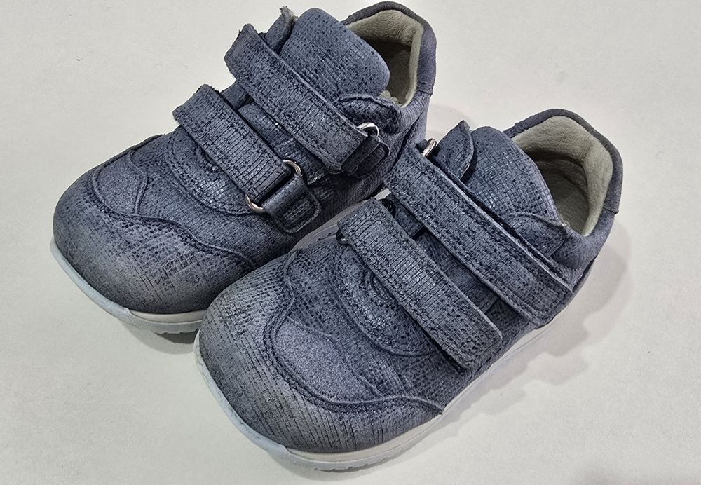 Papuci piele marimea 21