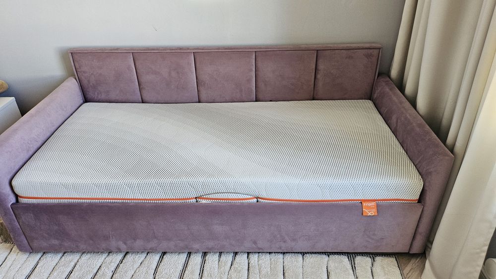 Продаётся диван в хорошем состоянии