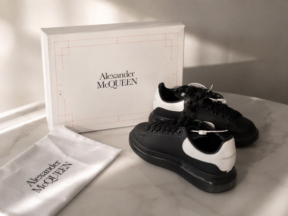 Vand Adidasi Alexander McQueen noi de barbati din piele Full Box