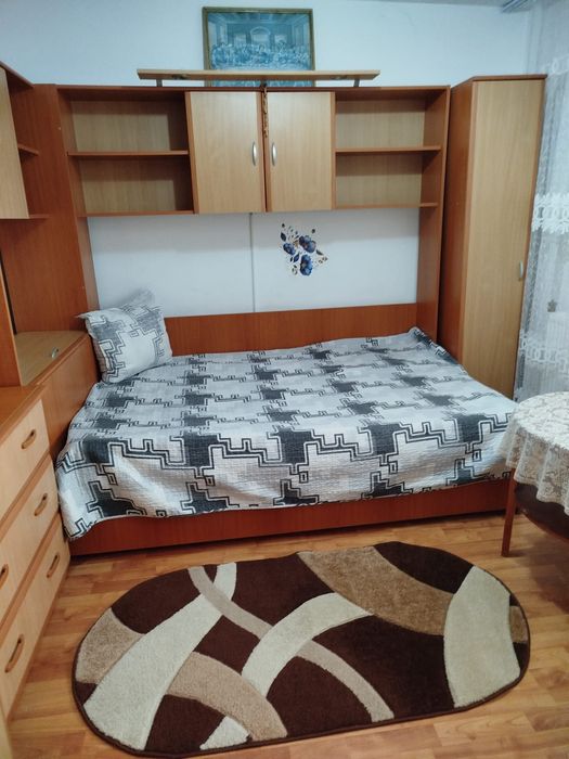 Închiriere apartament 2 camere -semidecomandat