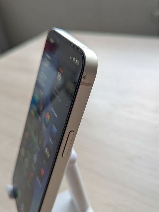 IPhone 13   128ГБ