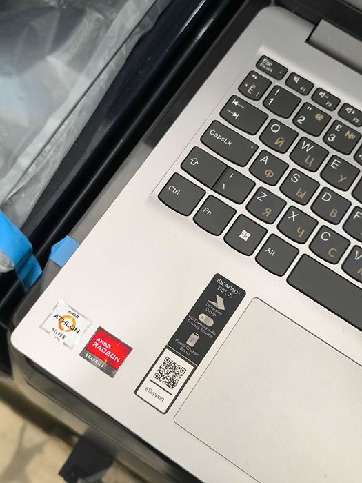 Lenovo AMD 7 8 gb operativka