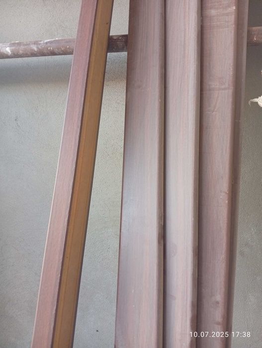 Eshik sotiladi. 2 dona bor.