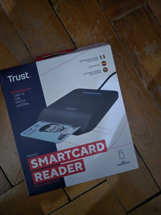 Четец за смарт карти Trust Primo Smartcard Reader – за КЕП и лични док