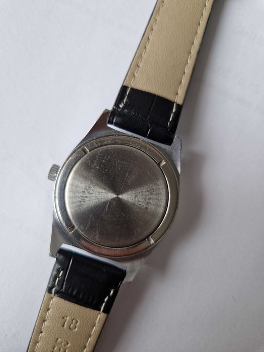 POLJOT cal 2614 /дата/; 17 jewels, made in USSR