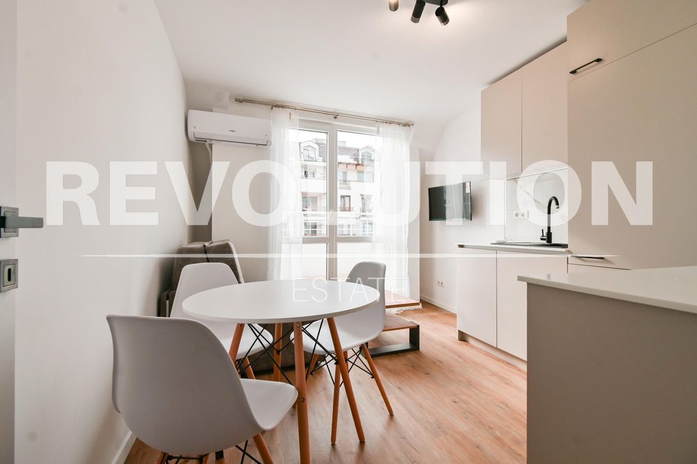 Дава се под наем Двустаен апартамент в София, Зона Б-19 - 56 кв.м за 720 € - Снимка #1