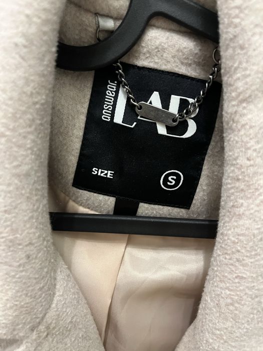 Вълнено палто от Answear, преходно