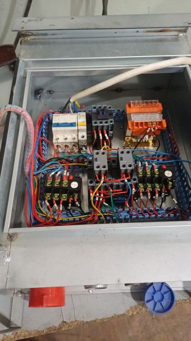 Услуги электрика/электромонтажника