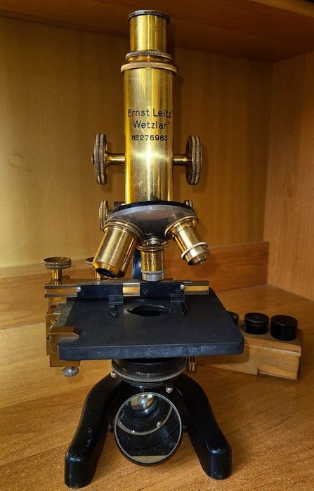 Микроскоп  1900 годов