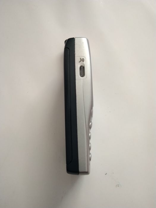 Продавам мобилен телефон Alcatel One Touch 501