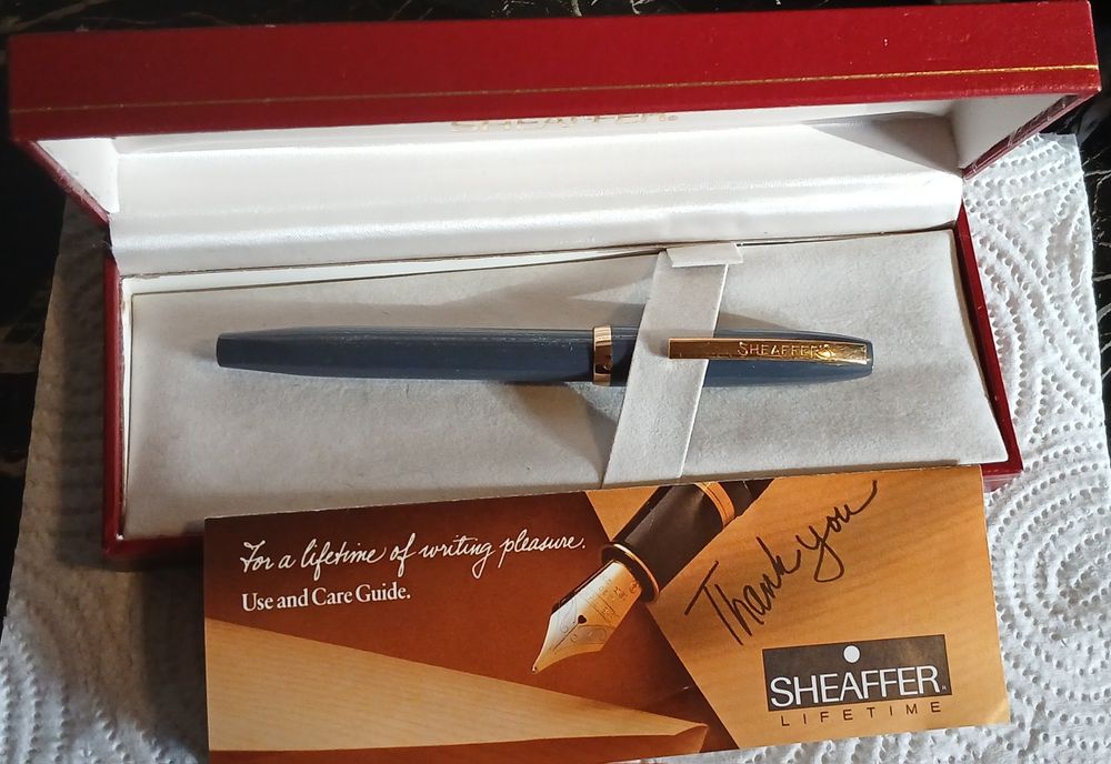 Stilou Sheaffer cu penita aur 18k