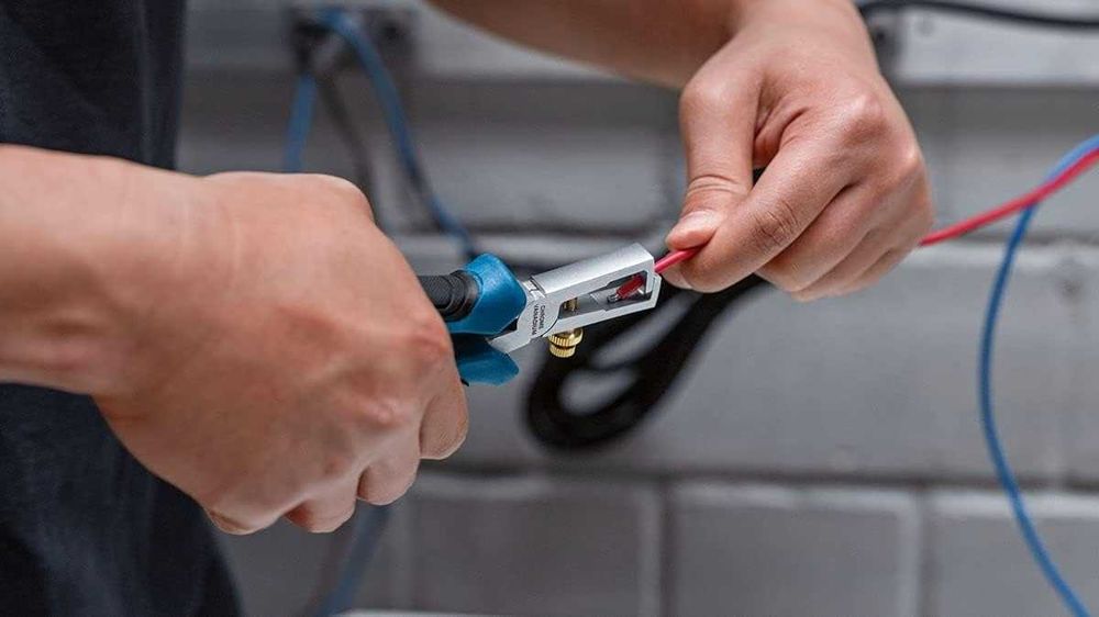 клещи Bosch Professional 160мм, сваляне на изолация, оголване на кабел