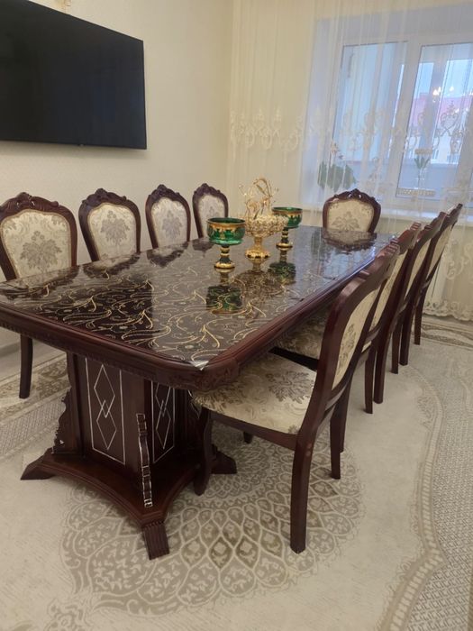 Продам стол со стульями