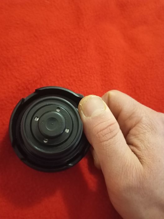 Капачка за резервоар дизел