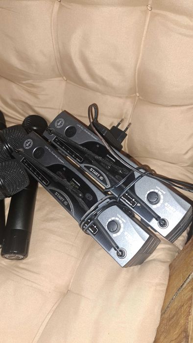 Микрофони 2 броя