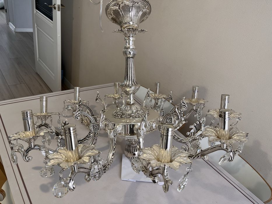 Люстра десятирожковая