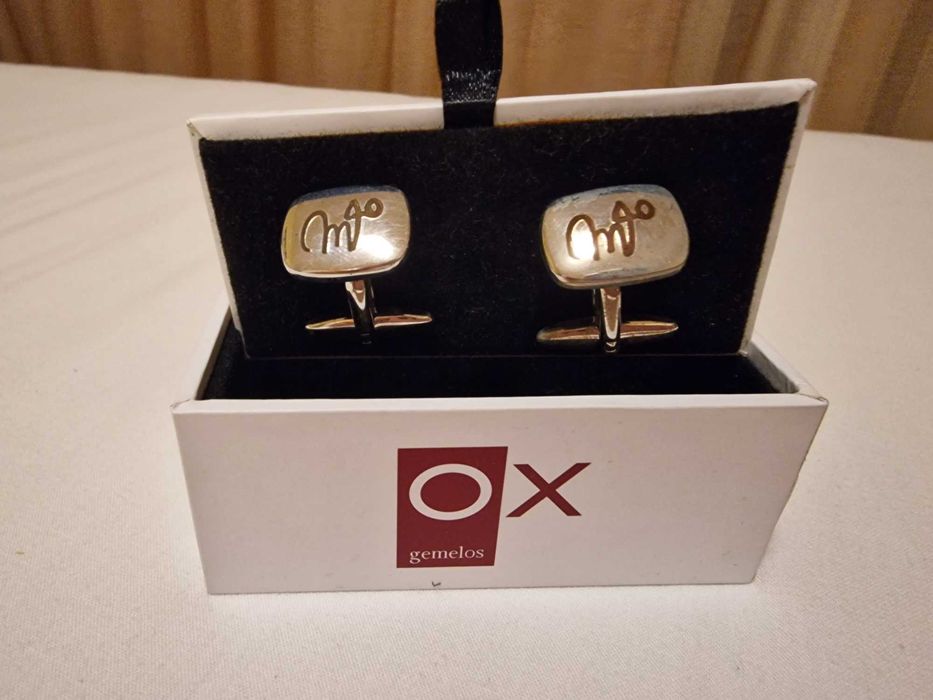 Butoni  ox gemelos