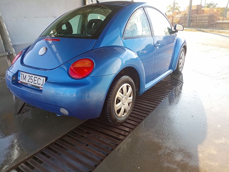 VOLKSWAGEN New Beetle 1998 — imagine 4