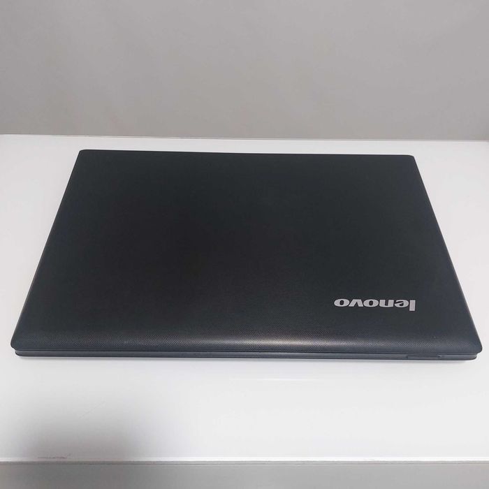 Продавам лаптоп Lenovo G500 - 8GB RAM, Intel Pentium, Windows 10 Pro