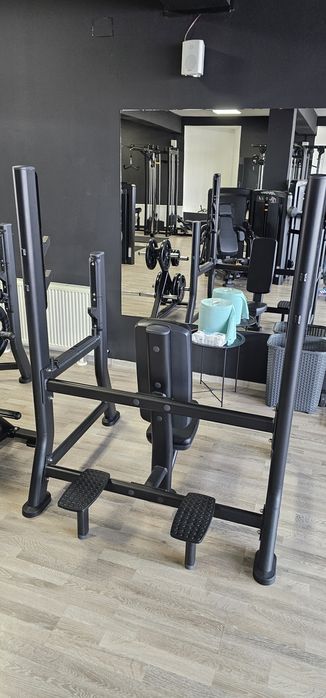 Banca umeri Life Fitness noua