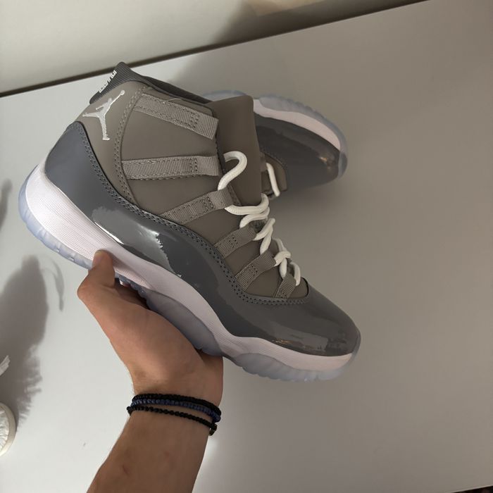 Air Jordan 11 [42;43]