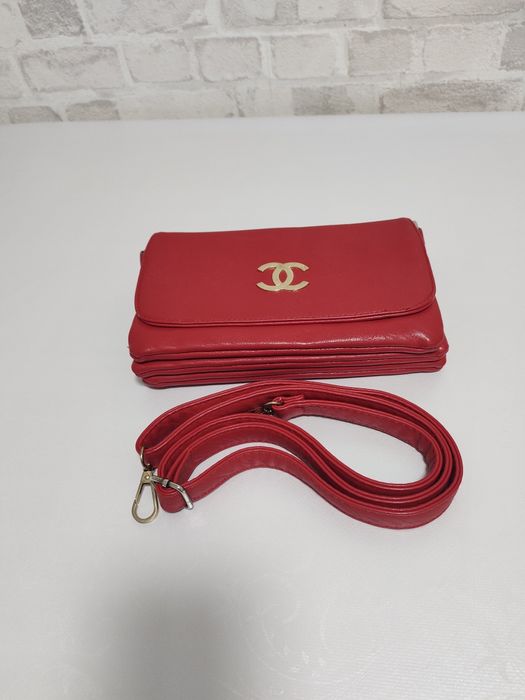 Продам сумочки,рюкзак и шляпу !