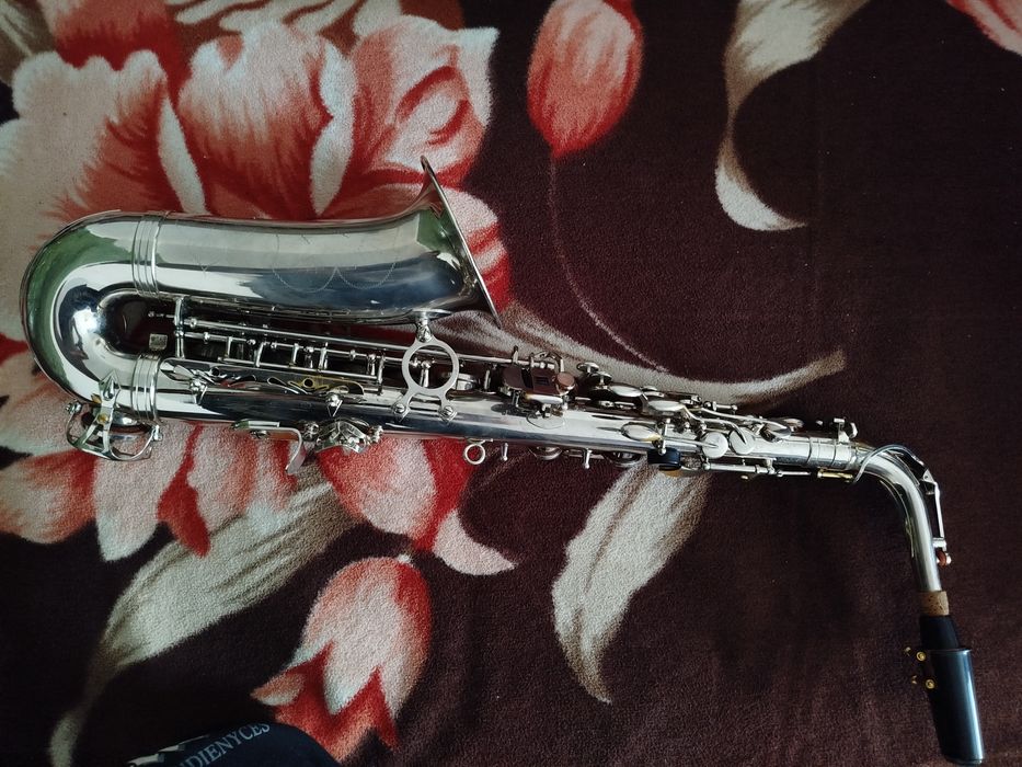 Vând saxofon alto Karl Glaser