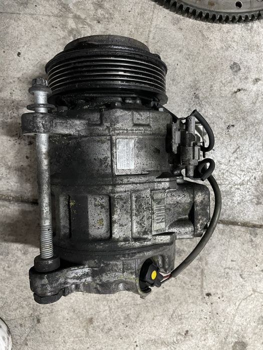 Compresor aer conditionat clima BMW f10 2.0 diesel f30 seria 3 4 5 1 x