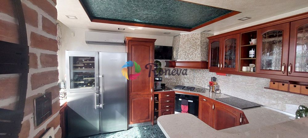 Продава се Къща в Варна, м-т Св. Никола - 340 кв.м за 2059 €/кв.м - Снимка #5