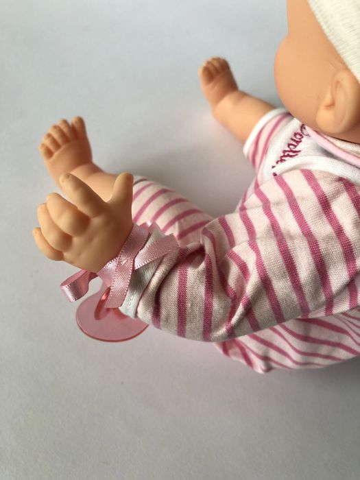 NOU Păpușă CORROLE parfumată - hăinuțe dungi roz | jucarie | copii