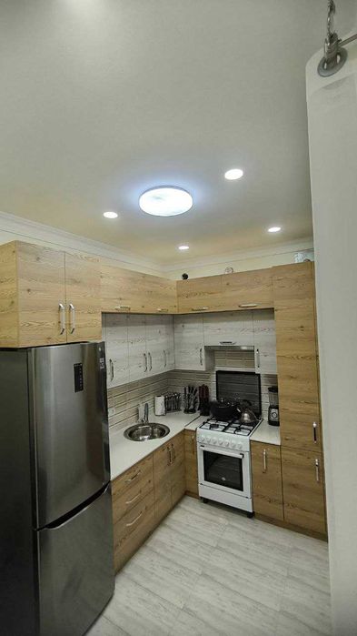 Двухэтажный коттедж недалеко от метро Куйлюк