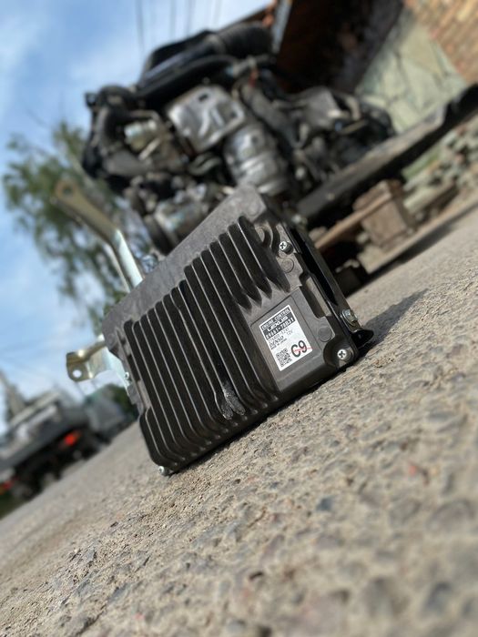 Блок управления двигателем Lexus NX200