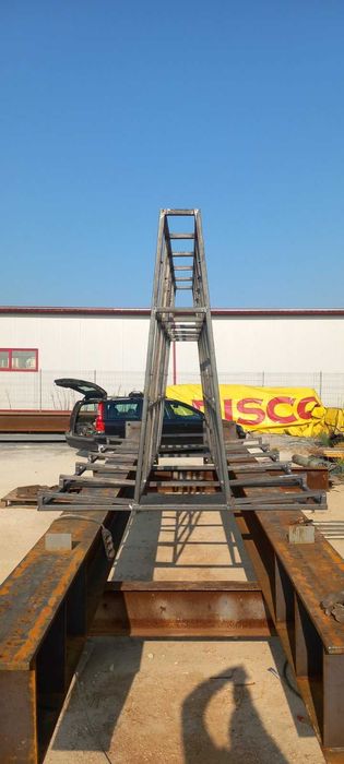 Пирамида за дограма