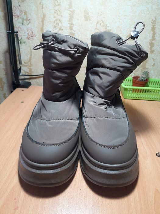 Зимние сапоги женские