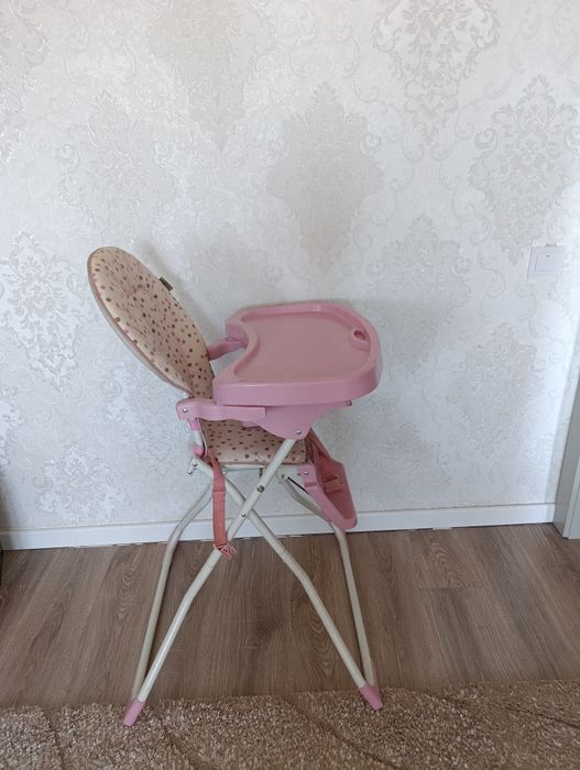 Детский столик для кормления