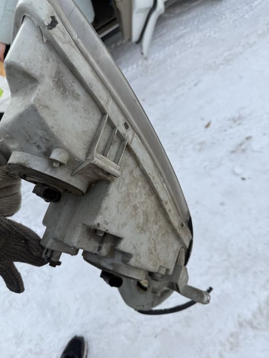 Фара левая nissan cefiro a33