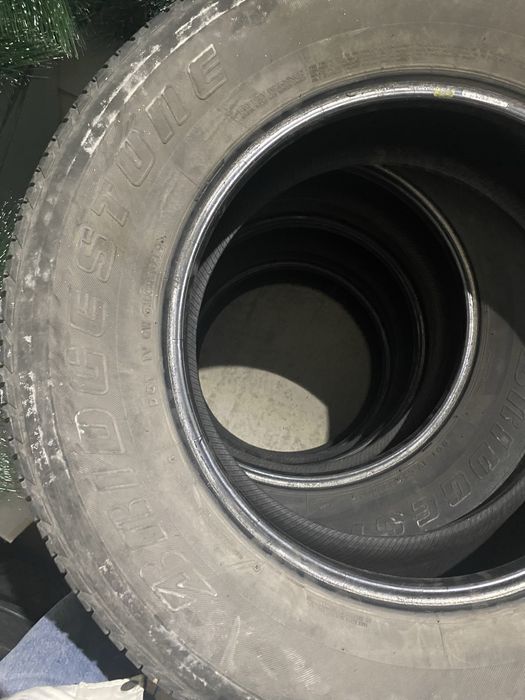 Продам шины Bridgestone 255/65R17 110H