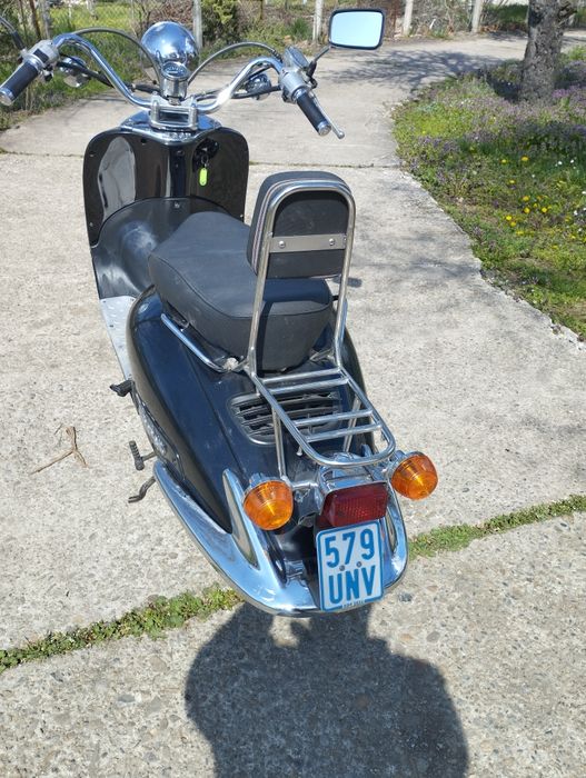 Скутер honda schadow 50