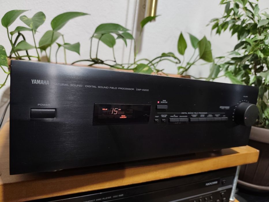 Receiver Yamaha DSP -200