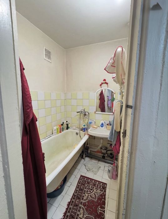 Продам 2комн квартиру 20мкр-н