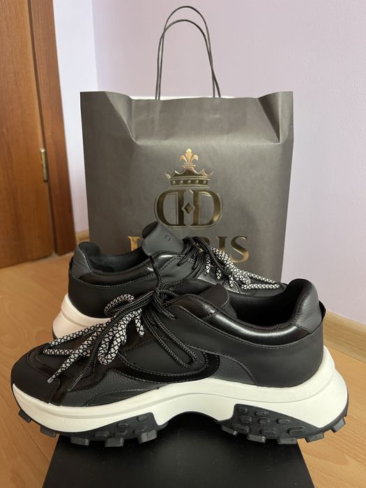 Сникърси от естествена кожа DARIS