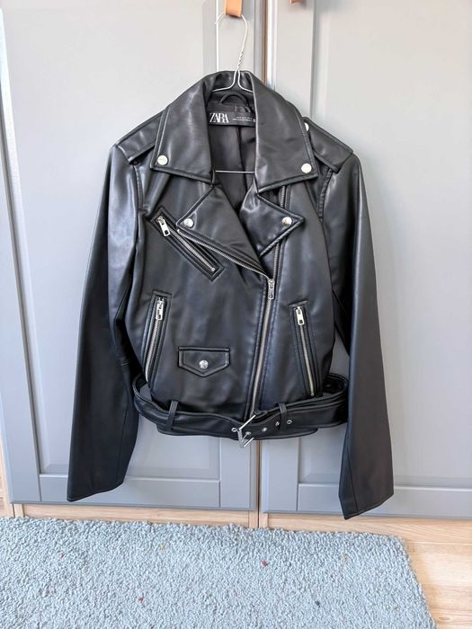 Дамско яке от изкуствена кожа Zara