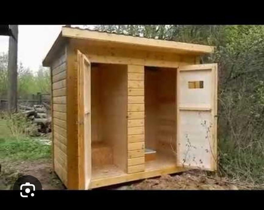 Уличный Деревянный  Туалет