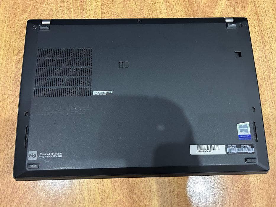 Като нов! Лаптоп Lenovo ThinkPad T14s i7/32GB/512GB ТЪЧ! ГАРАНЦИЯ