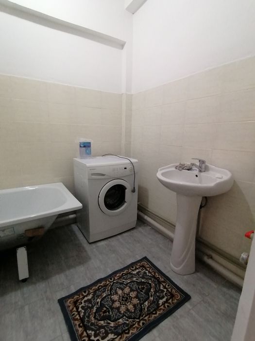 Сдаётся 2 х ком квартира в 15 м мкр .